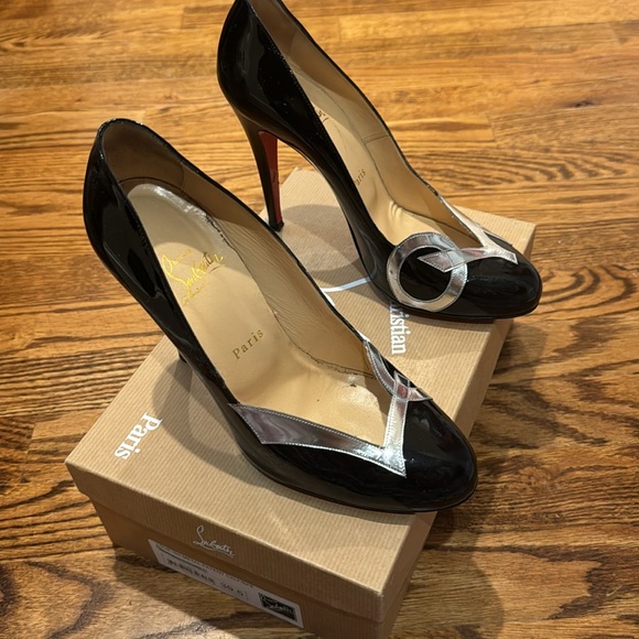 Christian Louboutin Love Pumps - Picture 3 of 4